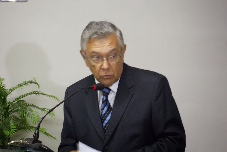 LTIMA DISPUTA - Zenbio Toscano anuncia aposentadoria aps fim do mandato de prefeito em Guarabira