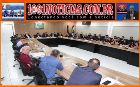 Foto Reproduo - Montagem: Sistema 1001 Notcias de Comunicao