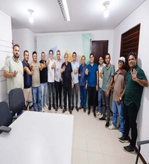 ELEIÇÕES 2026  –  Prefeito de Lagoa de Dentro deixa Veneziano e anuncia apoio a João Azevedo para o Senado