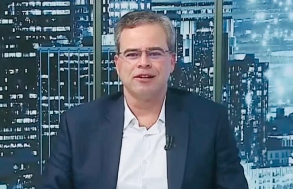 PL tenta atrair apoio de Leo, mas só oferece parceria administrativa